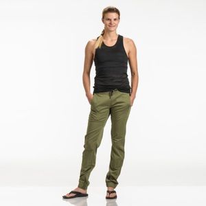 Black Diamond Campus 3 in 1 Tank size S/M NWT